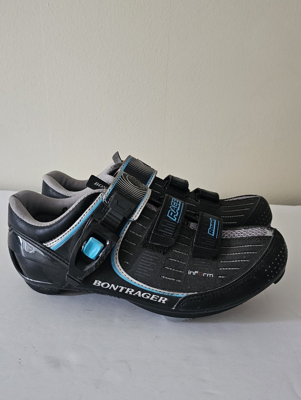 Bontrager Womens Black and Teal Cycling Shoes Size 40